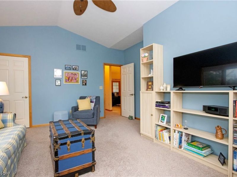 734 Danberry Drive, Wooster, OH 44691 Photo 9