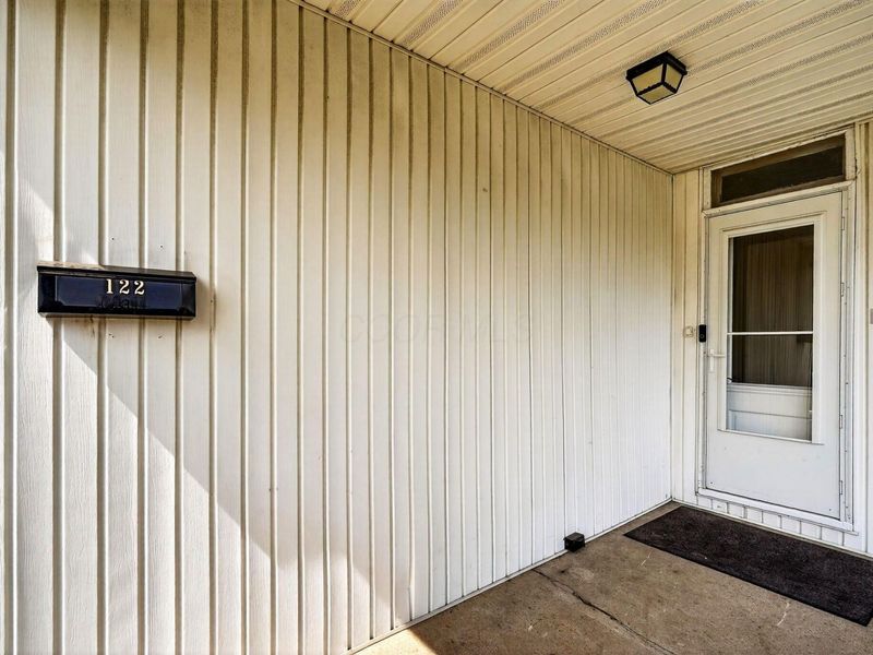 122 Pleasant Street, Circleville, OH 43113 Photo 4