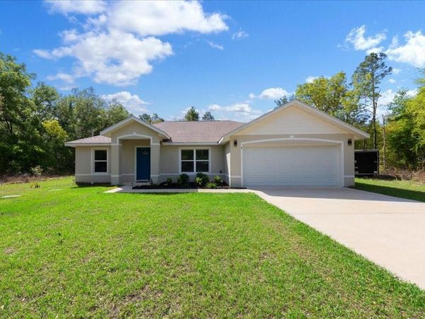 8 GUAVA PASS TRAIL , OCKLAWAHA, FL 32179