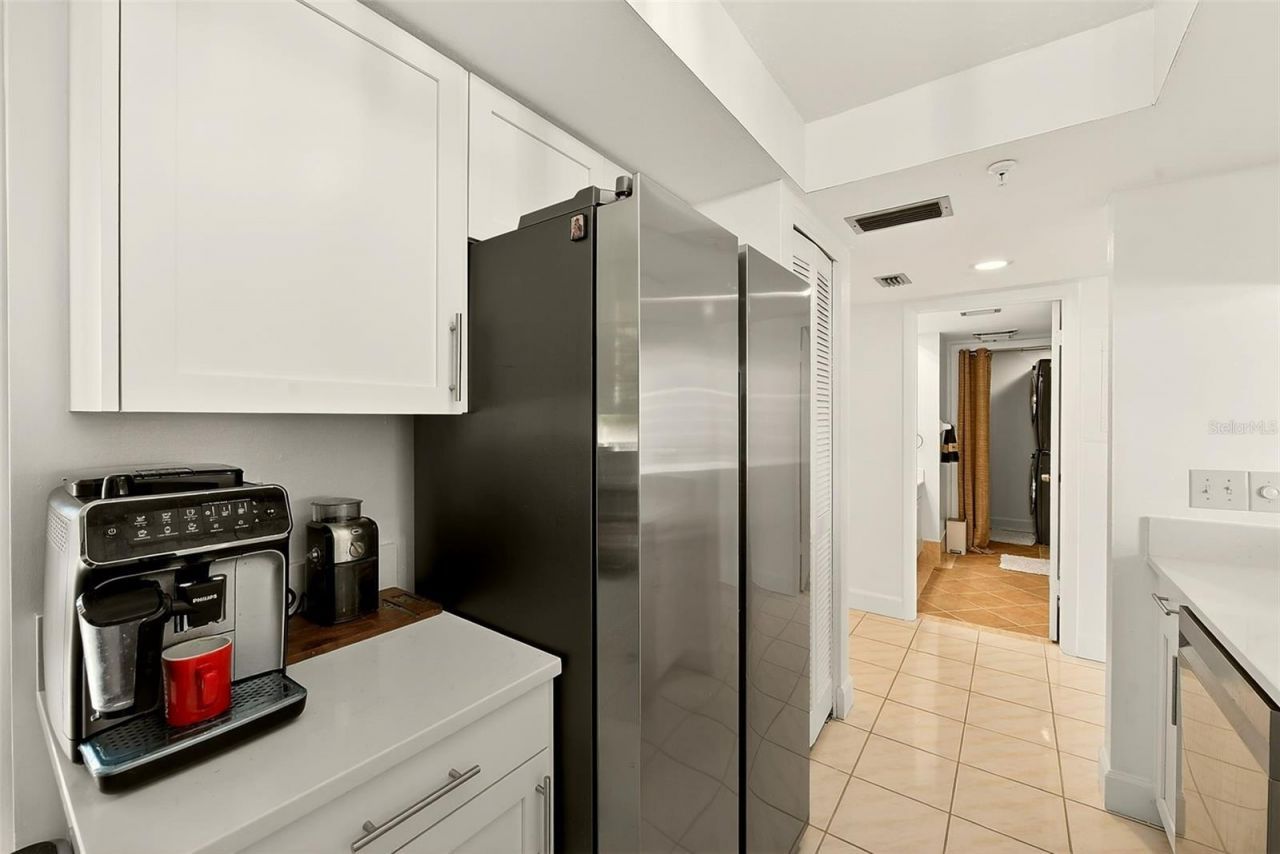 74 Gulf Boulevard, Unit 1B, Indian Rocks Beach, FL 33785 Photo