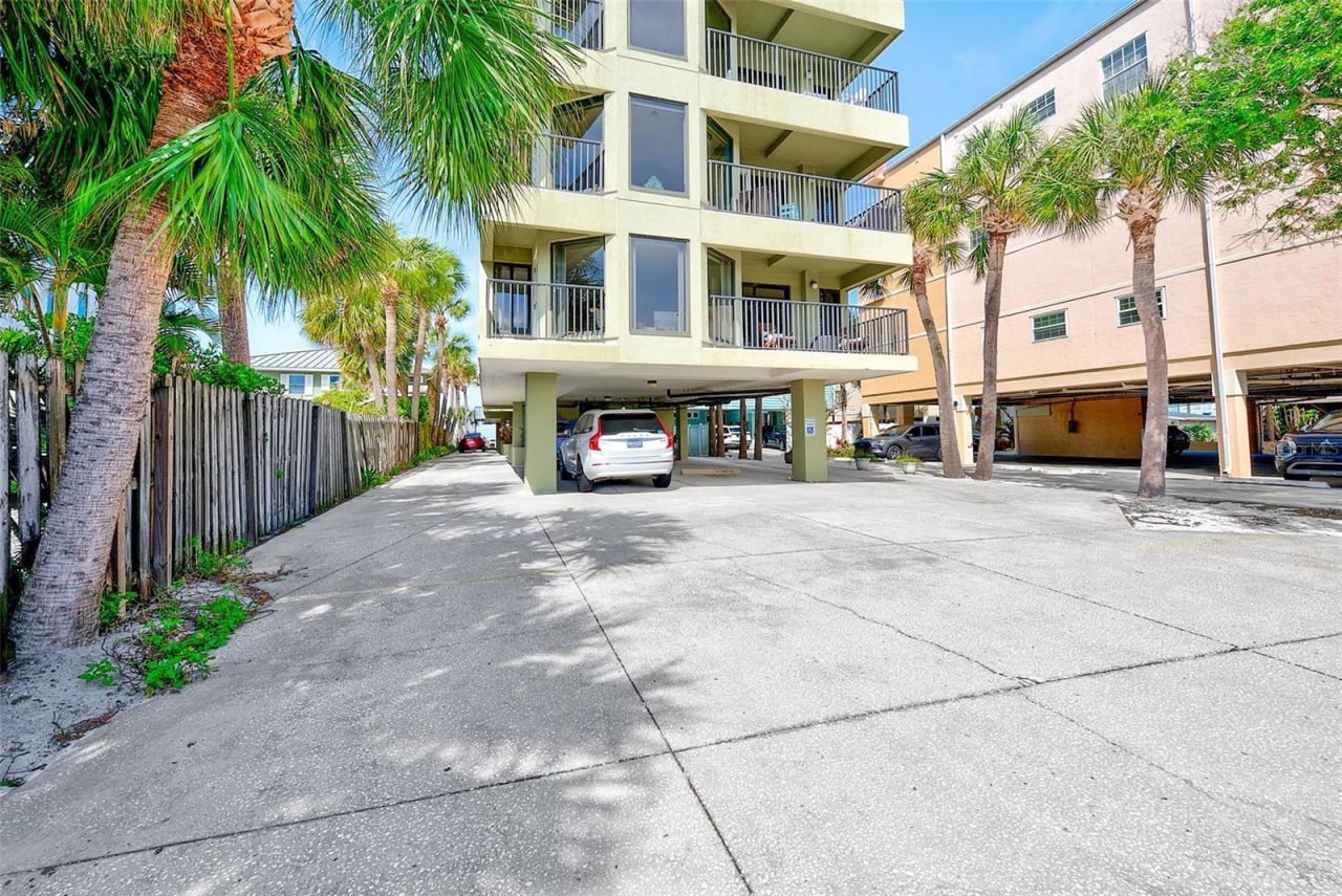 74 Gulf Boulevard, Unit 1B, Indian Rocks Beach, FL 33785 Photo