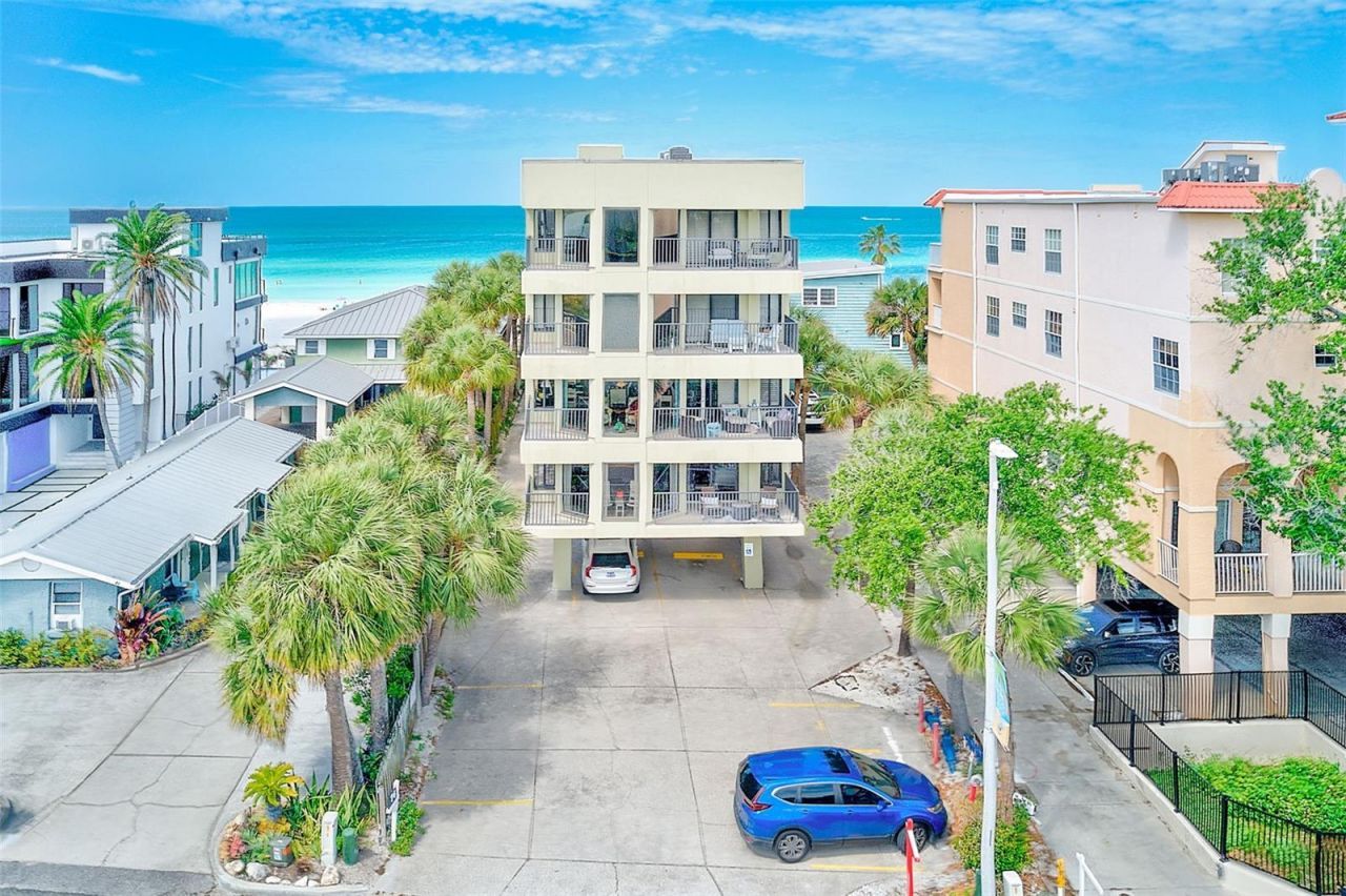 74 Gulf Boulevard, Unit 1B, Indian Rocks Beach, FL 33785 Photo