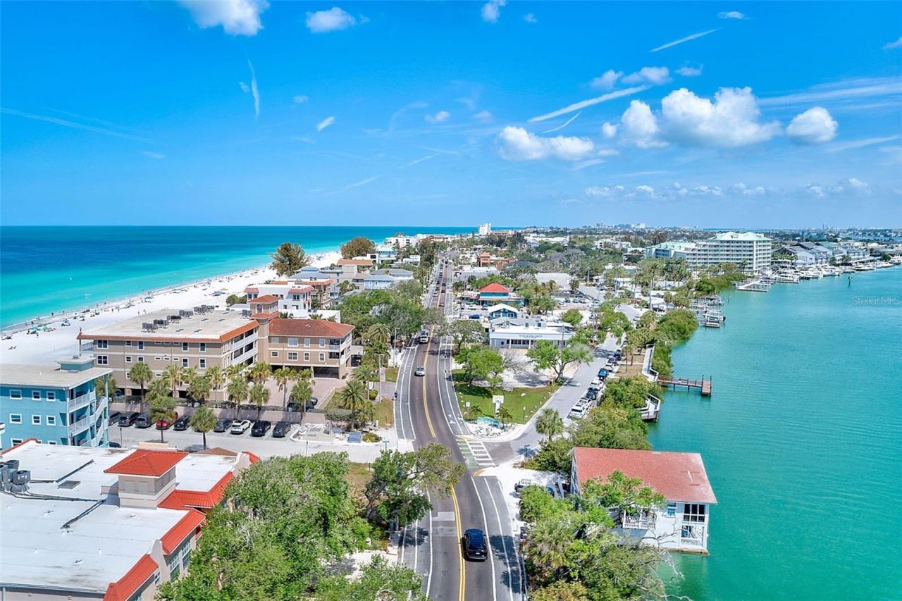 74 Gulf Boulevard, Unit 1B, Indian Rocks Beach, FL 33785 Photo