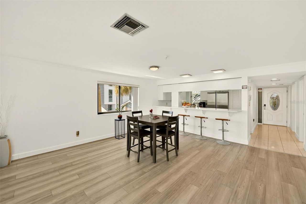 74 Gulf Boulevard, Unit 1B, Indian Rocks Beach, FL 33785 Photo