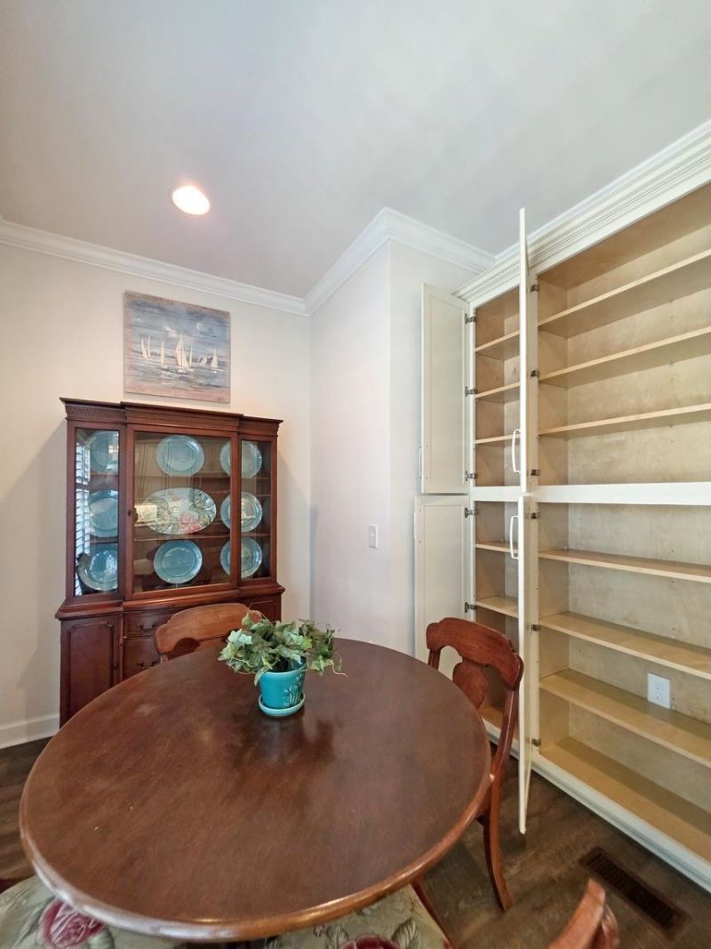 601 Hillside Dr. N Photo 17