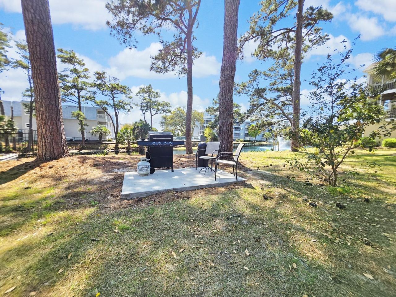 601 Hillside Dr. N Photo 43