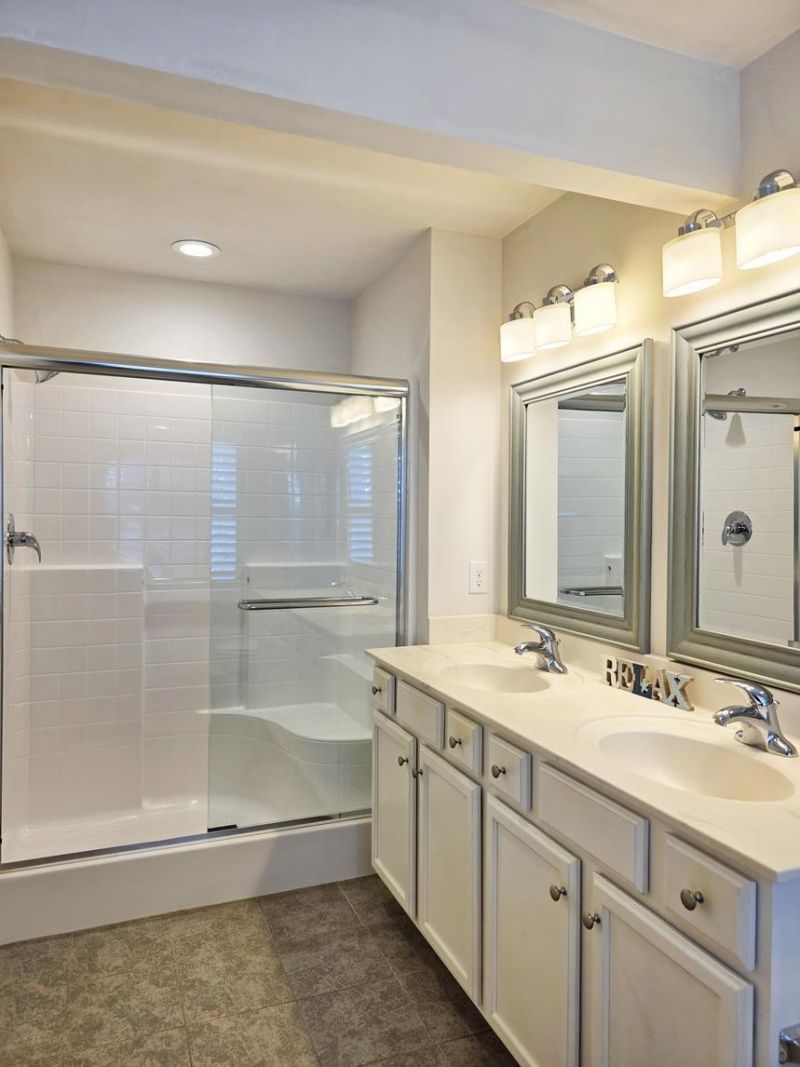 601 Hillside Dr. N Photo 58