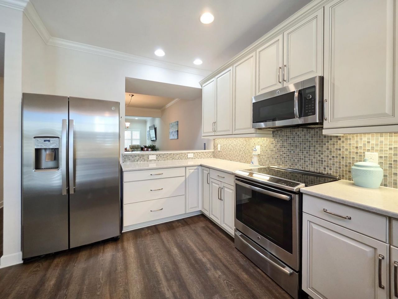 601 Hillside Dr. N Photo 8