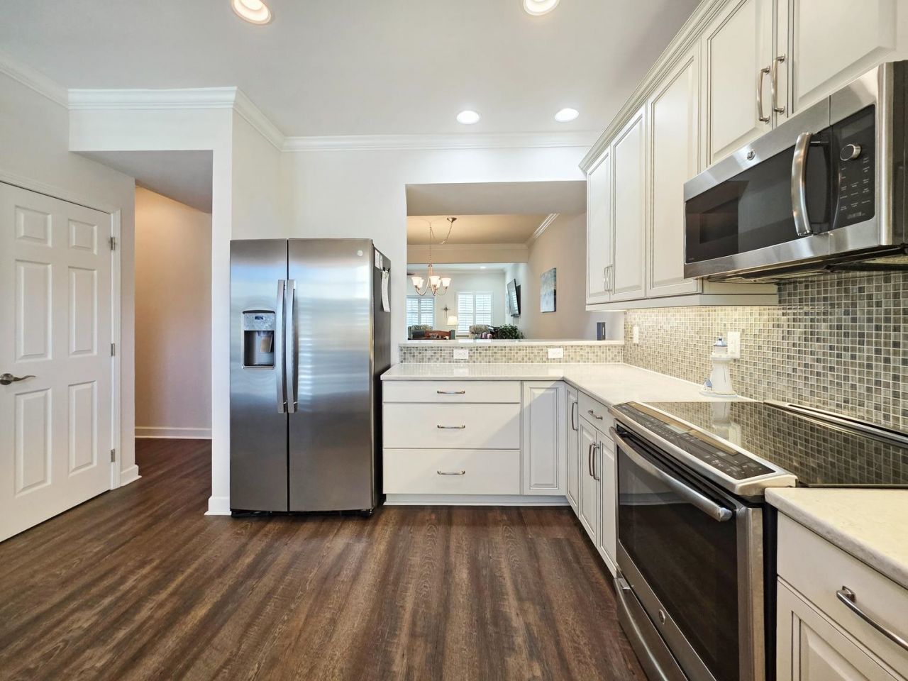 601 Hillside Dr. N Photo 9