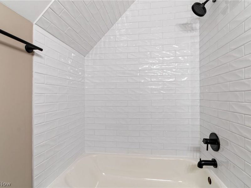 9466 Beryl Street NW, Massillon, OH 44646 Photo 27