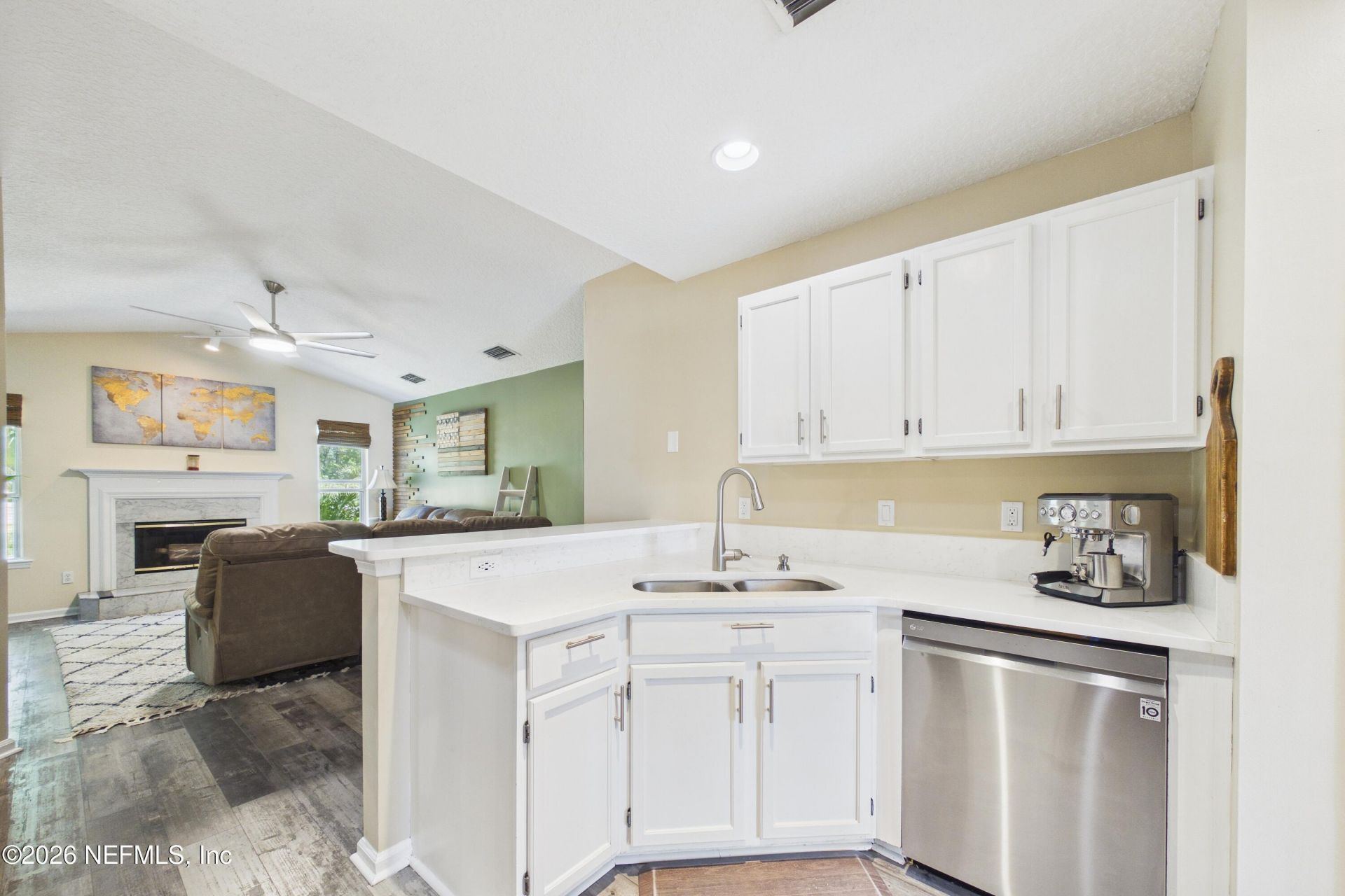 2487 Winged Elm Drive E, Jacksonville, FL 32246 Photo