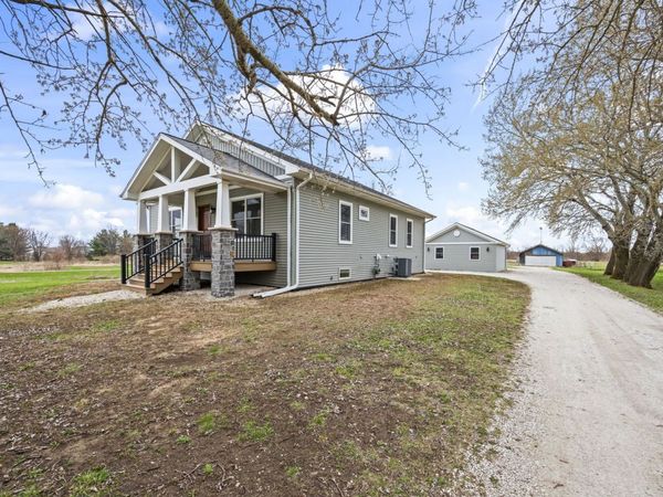 9119 Riley Road, Marengo, IL 60152