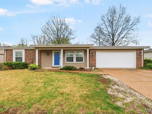 6520 Galewood Court, St Louis, MO 63129