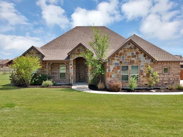 404 Spring Valley Road, Weatherford, TX 76087
