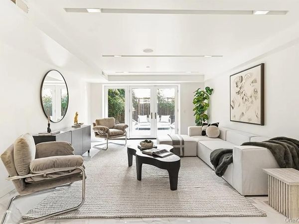 135 E 38th Street , New York (Manhattan), NY 10016