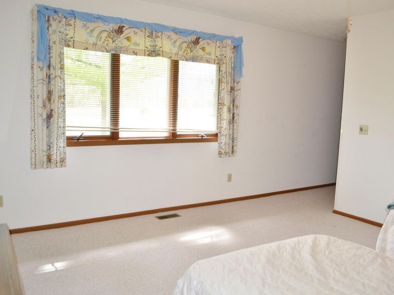 3052 E Brixton Drive, Springfield, OH 45503 Photo 22