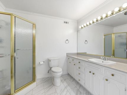 16227 Spring Creek Dr, Ripon, CA 95366 Photo