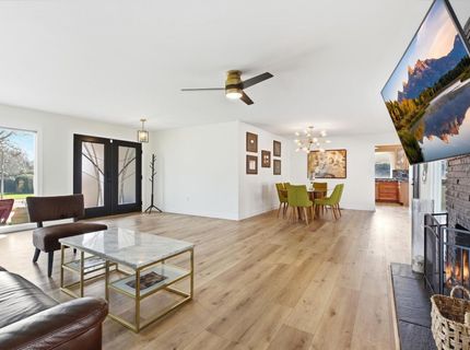 16227 Spring Creek Dr, Ripon, CA 95366 Photo