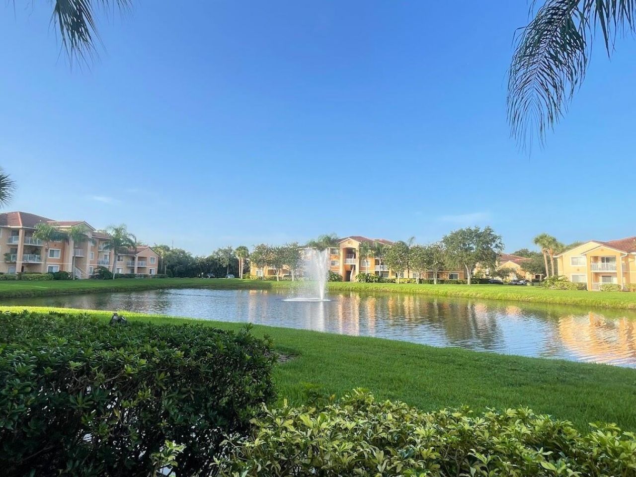 121 SW Palm Drive, Unit 104, Port Saint Lucie, FL 34986 Photo