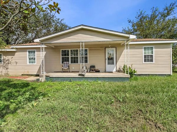 725 N Pine Street, Stratford, OK 74872