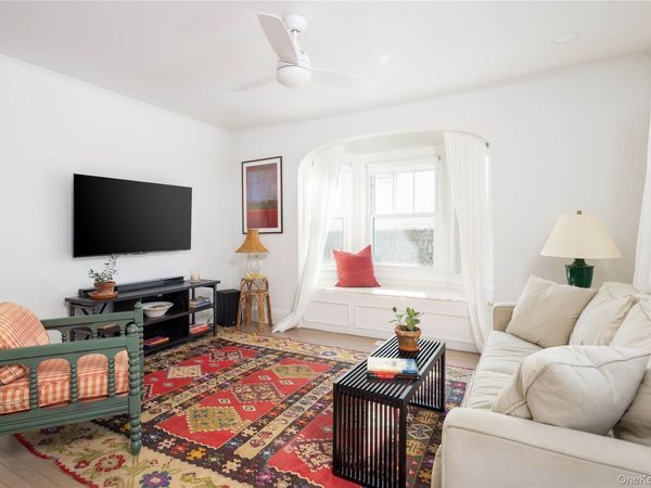 446 6th Street, Greenport, NY 11944