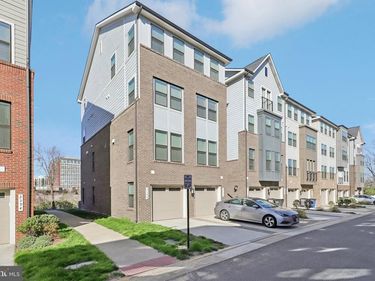 2390 STELLA PLACE, ALEXANDRIA, VA 22303