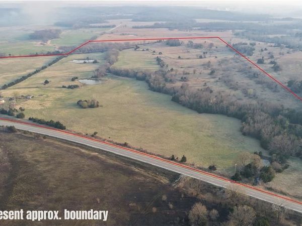 2349 160 Highway, Longton, KS 67352