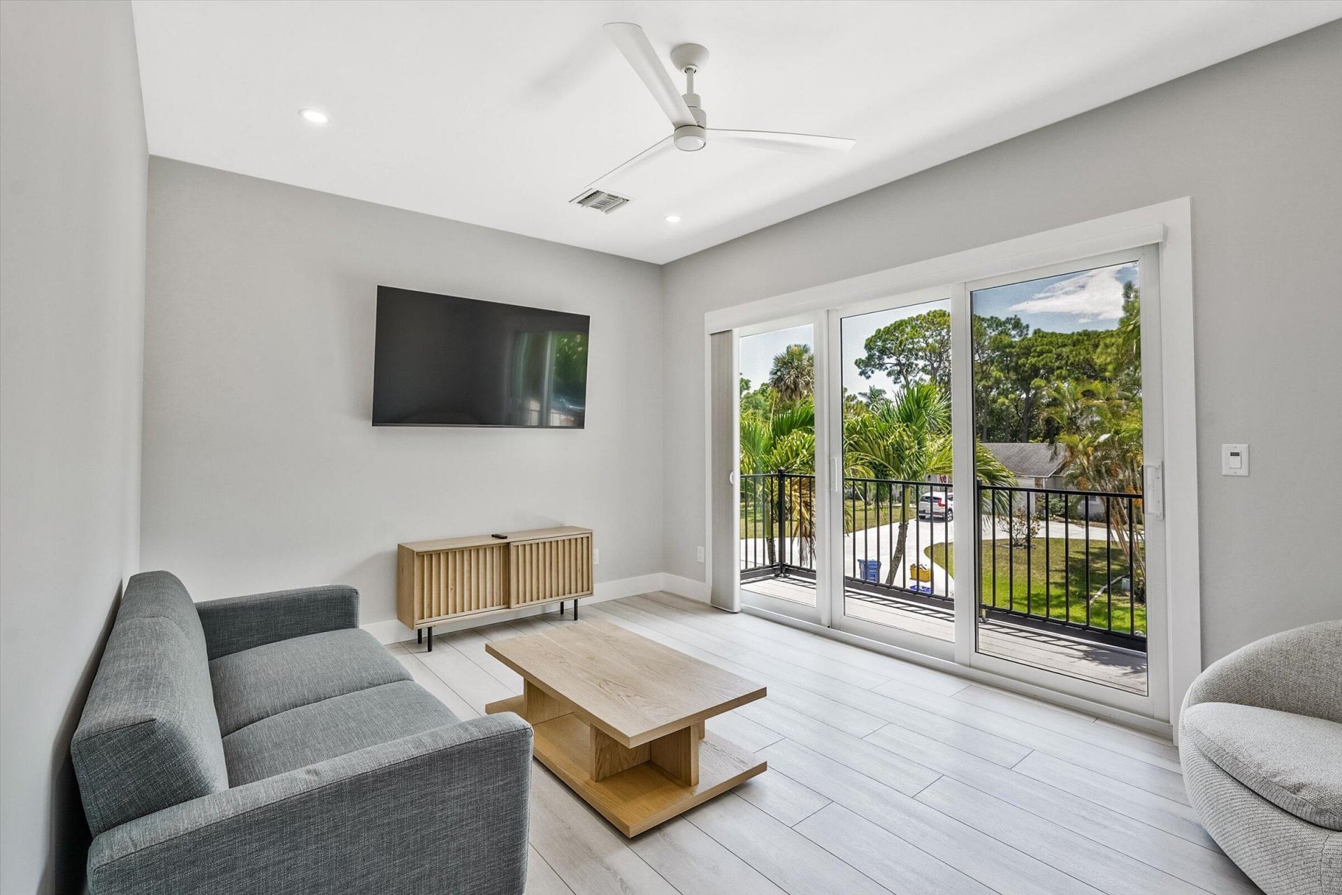 425 Hugh Street, Jupiter, FL 33458 Photo