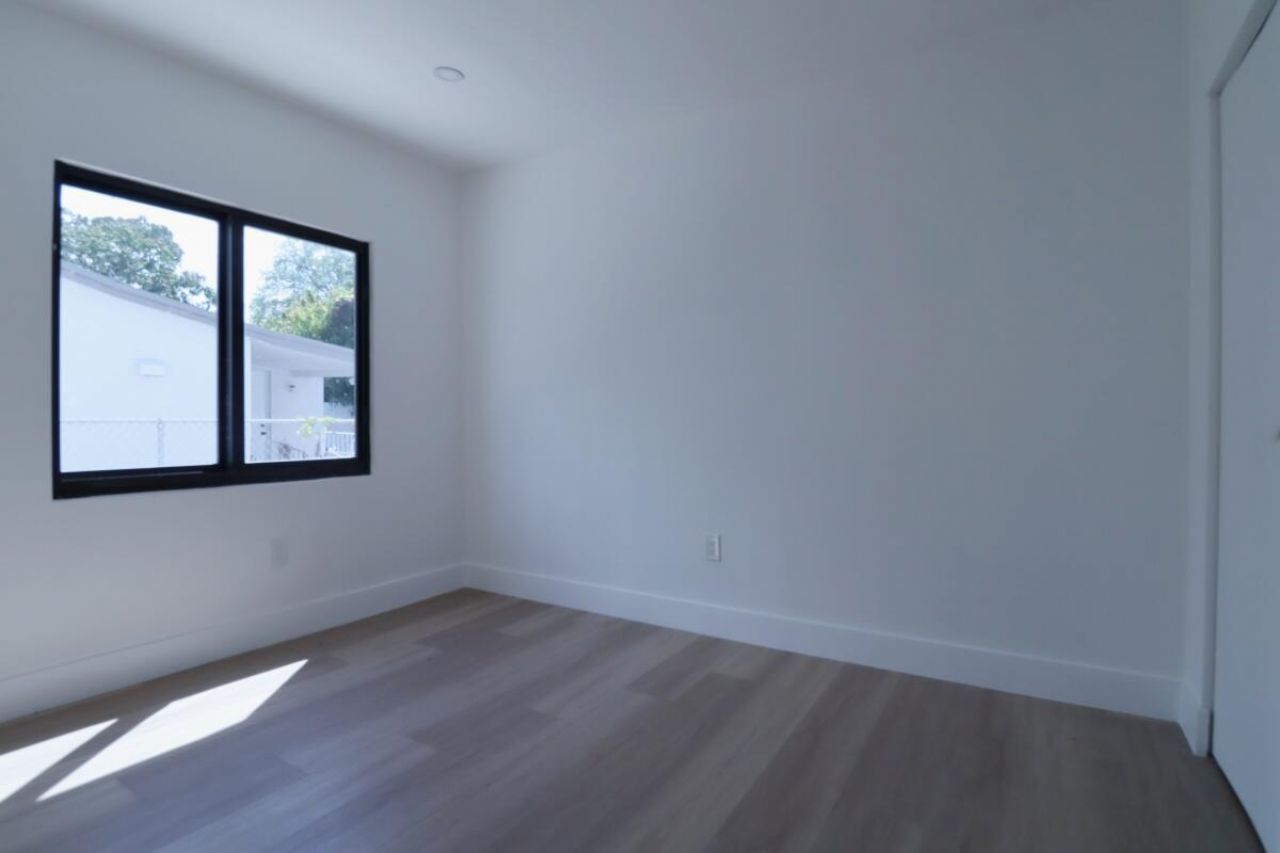 3040 NW 13th Avenue, Miami, FL 33142 Photo