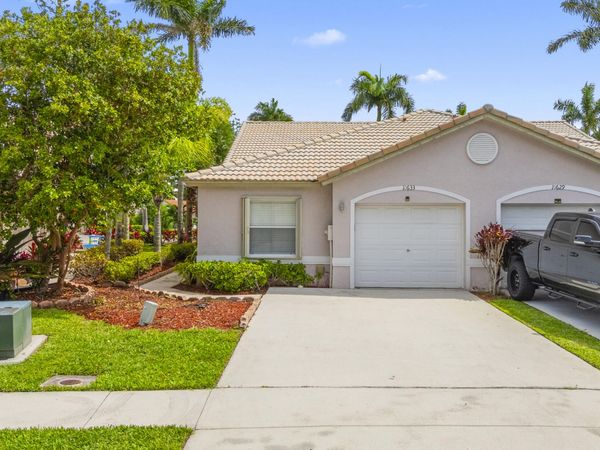 10633 Pelican Drive, Wellington, FL 33414