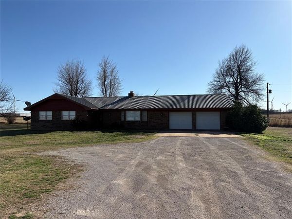 683 State Highway 152 , Minco, OK 73059