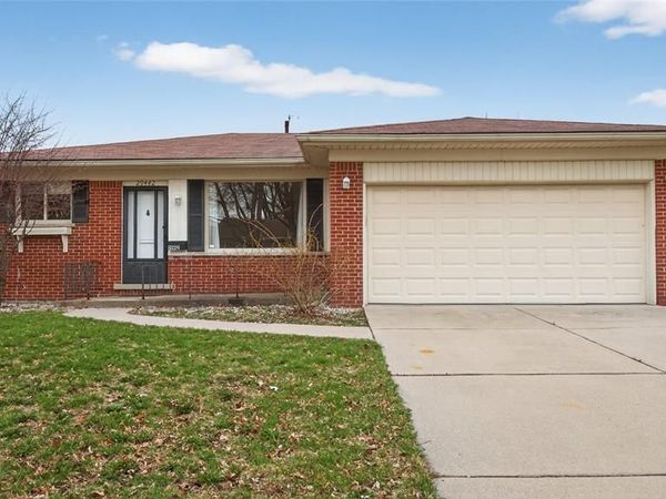 29442 Pinto Drive, Warren, MI 48093