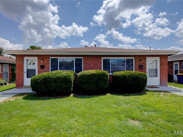 10788 Tropic Drive , St Ann, MO 63074