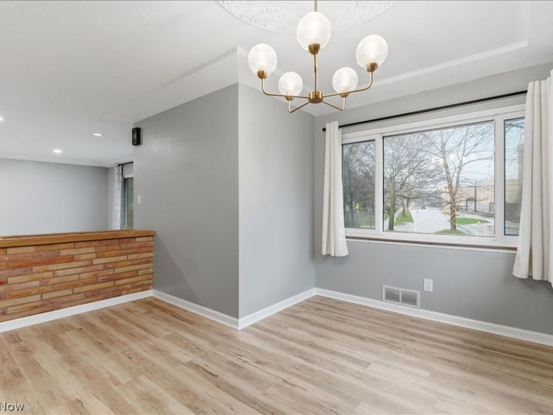 11526 Lake Avenue , Cleveland, OH 44102 Photo 13