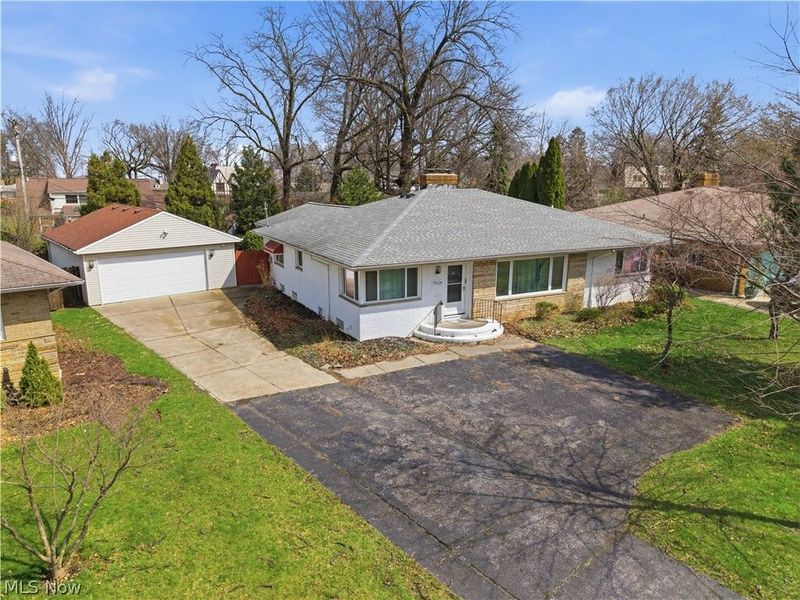 11526 Lake Avenue , Cleveland, OH 44102 Photo 2