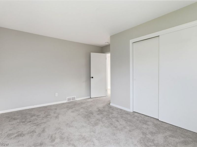 11526 Lake Avenue , Cleveland, OH 44102 Photo 21