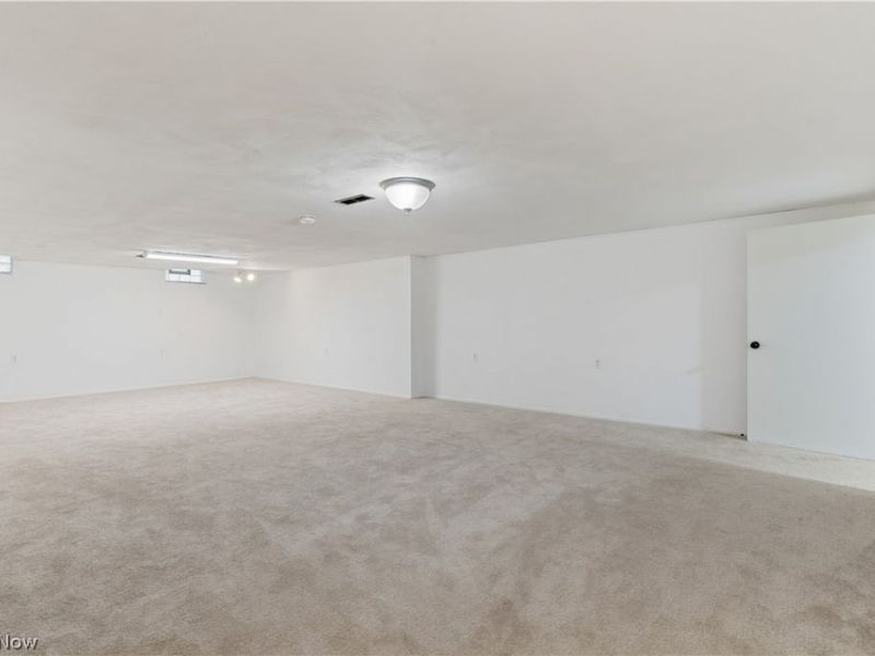 11526 Lake Avenue , Cleveland, OH 44102 Photo 32