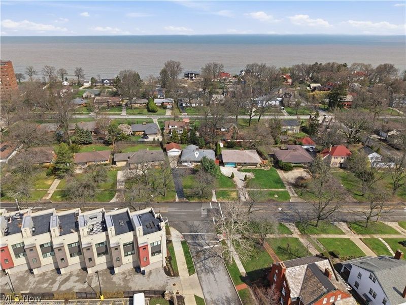 11526 Lake Avenue , Cleveland, OH 44102 Photo 4