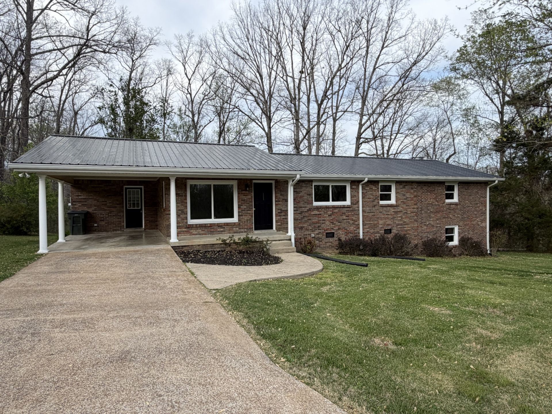 1416 Oakmont Circle, Centerville, TN 37033 Main Photo