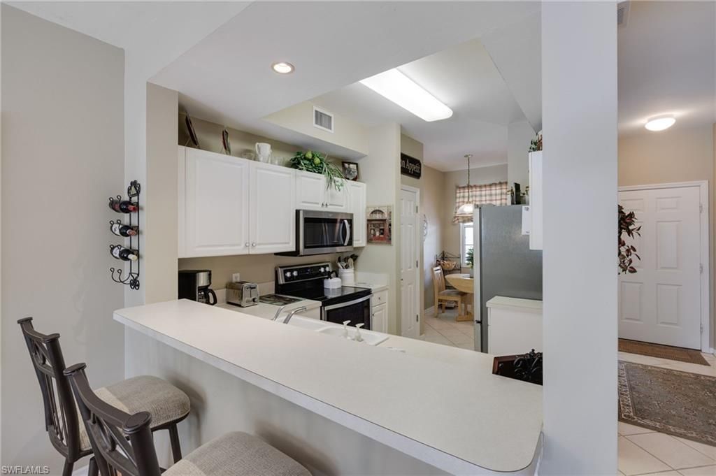 14350 Bristol Bay Pl, Unit 206, Fort Myers, FL 33912 Photo