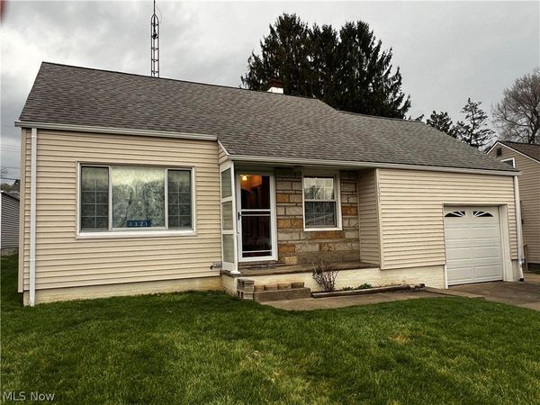 1321 Spangler Road NE, Canton, OH 44714