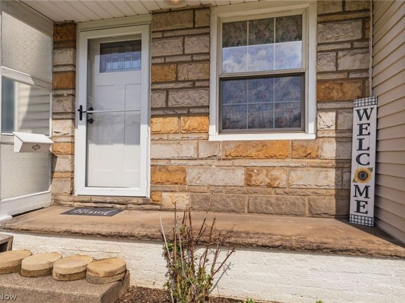 1321 Spangler Road NE, Canton, OH 44714 Photo 3