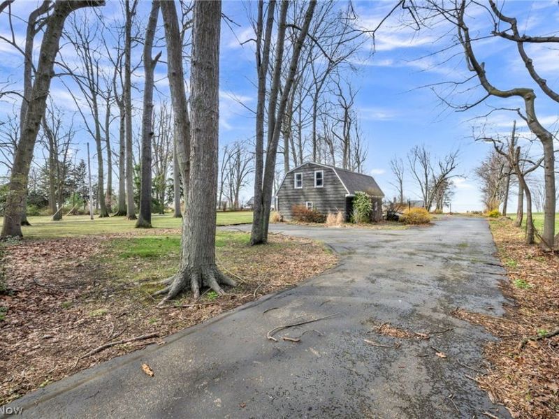 7639 Salida Road, Mentor on the Lake, OH 44060 Photo 10