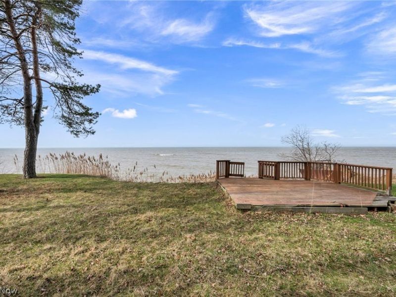 7639 Salida Road, Mentor on the Lake, OH 44060 Photo 2