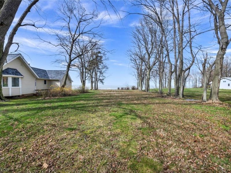 7639 Salida Road, Mentor on the Lake, OH 44060 Photo 4