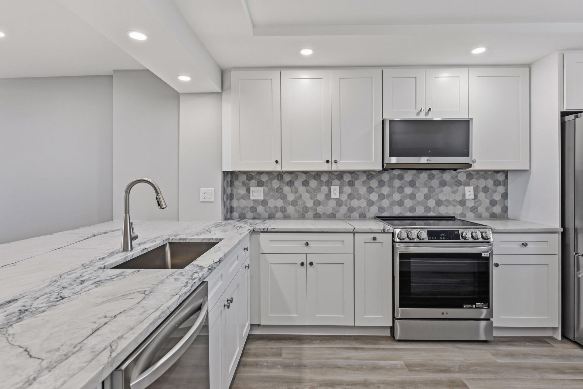 1012 N Ocean Boulevard, Unit 202, Pompano Beach, FL 33062 Photo