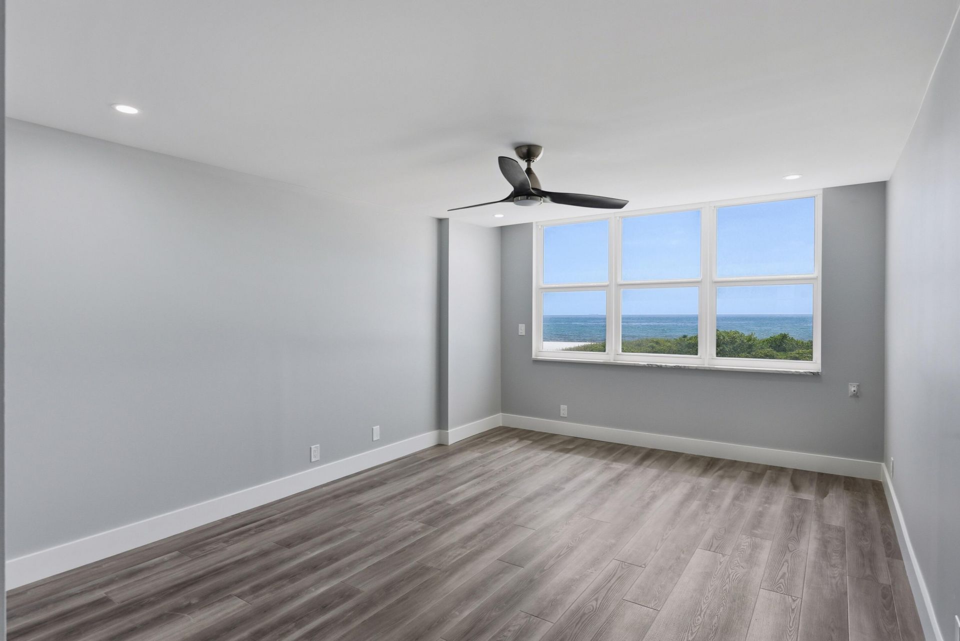 1012 N Ocean Boulevard, Unit 202, Pompano Beach, FL 33062 Photo
