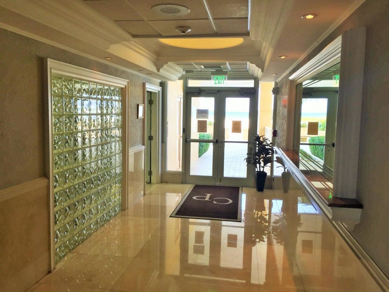 1012 N Ocean Boulevard, Unit 202, Pompano Beach, FL 33062 Photo