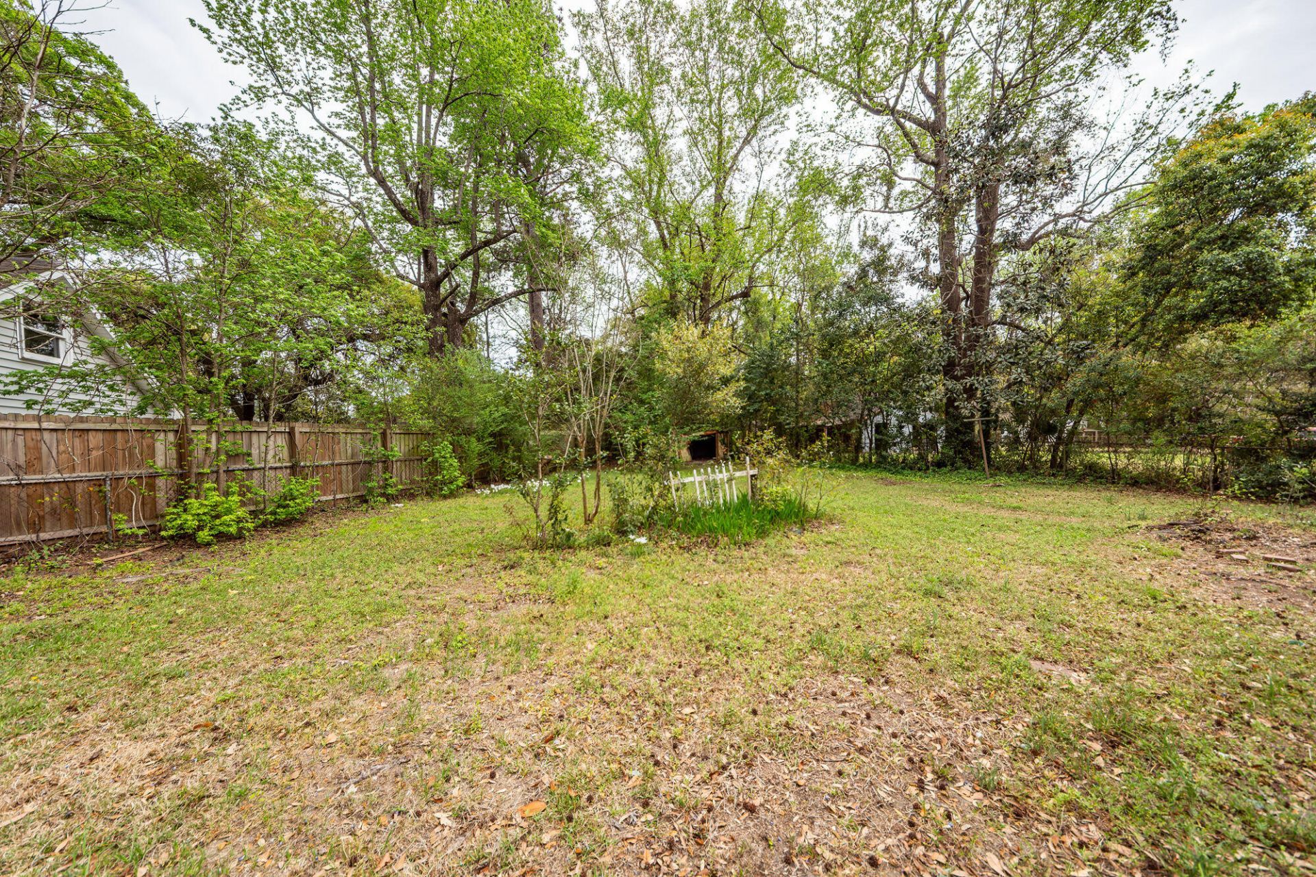 1103 Hawthorne Road Photo 11