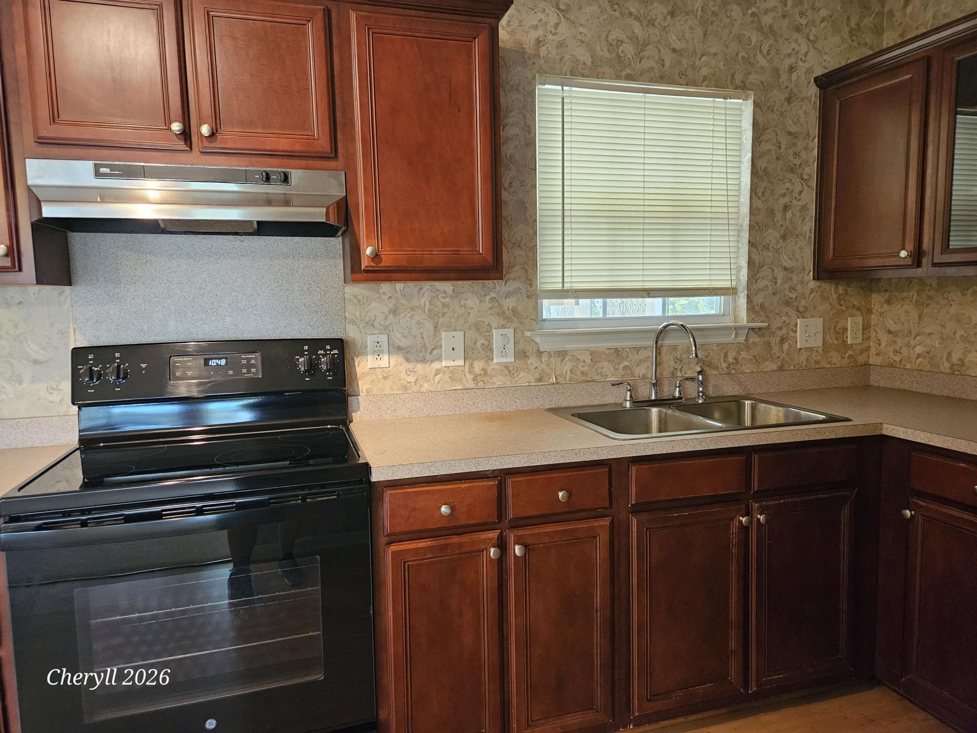 1103 Hawthorne Road Photo 7